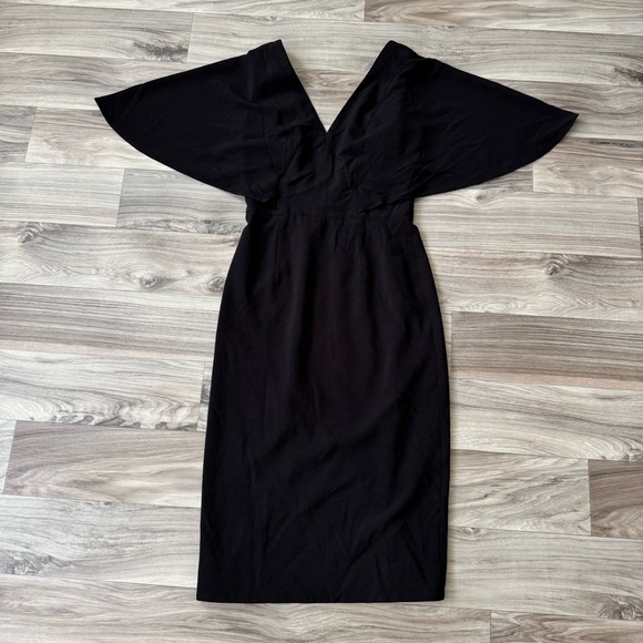 Dress the Population Dresses & Skirts - Dress the Population Louisa Flutter Sleeve Midi Dress Size Small